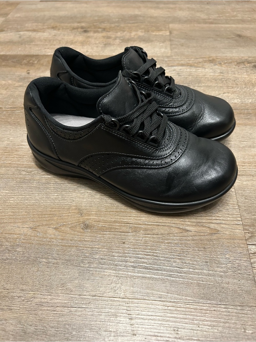 SAS Walk Easy Women’s Size 6 W Wide Black Leather Oxford Lace-Up Walking Shoes